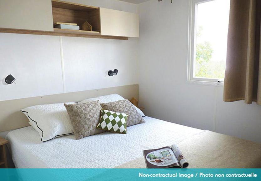 Camping Officiel Siblu Les Pierres Couchees 圣布里文莱丝皮恩 外观 照片