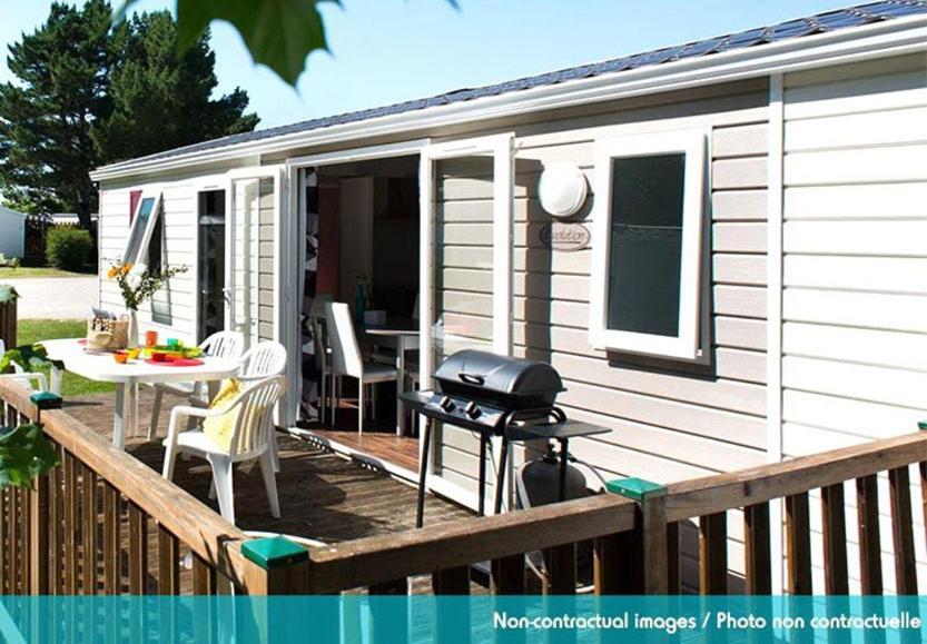 Camping Officiel Siblu Les Pierres Couchees 圣布里文莱丝皮恩 外观 照片