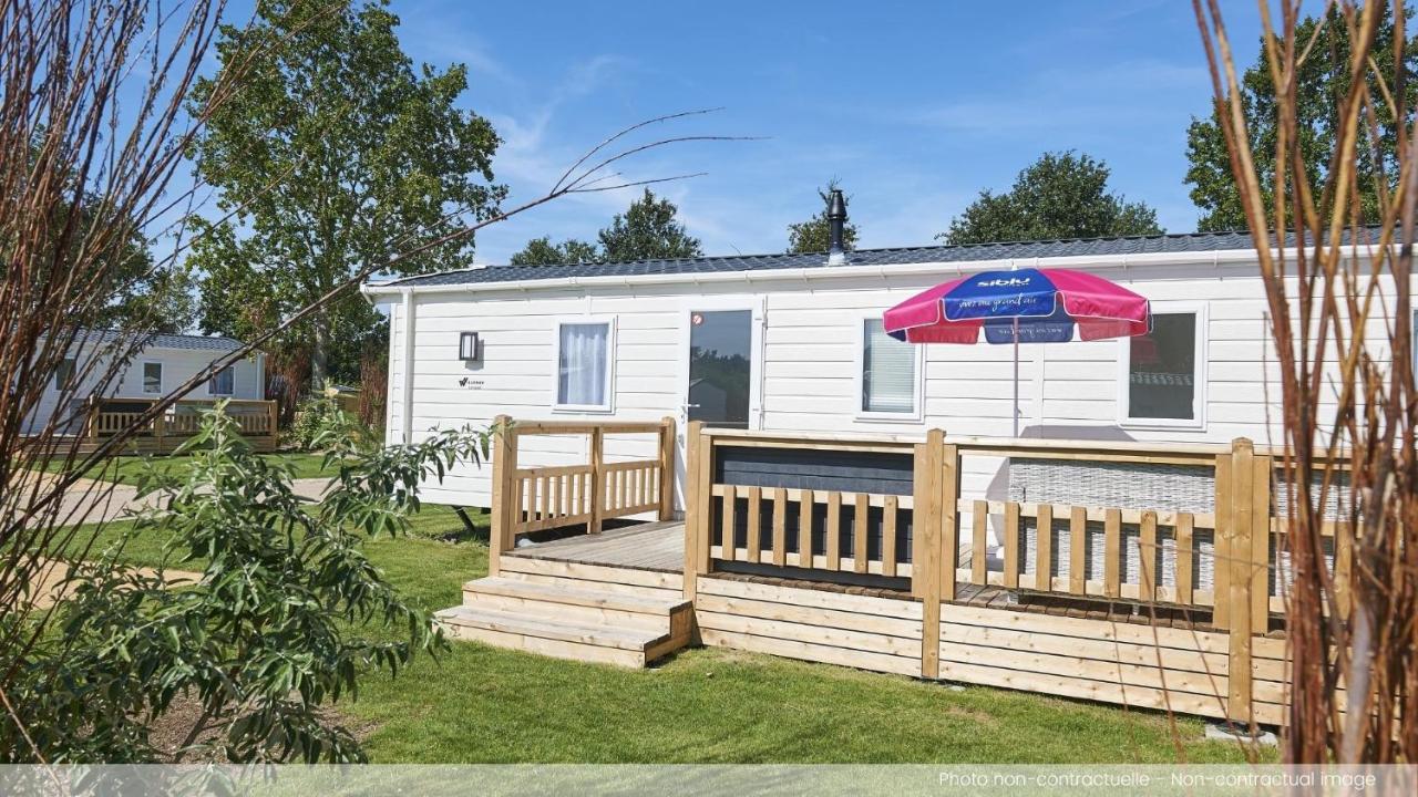 Camping Officiel Siblu Les Pierres Couchees 圣布里文莱丝皮恩 外观 照片